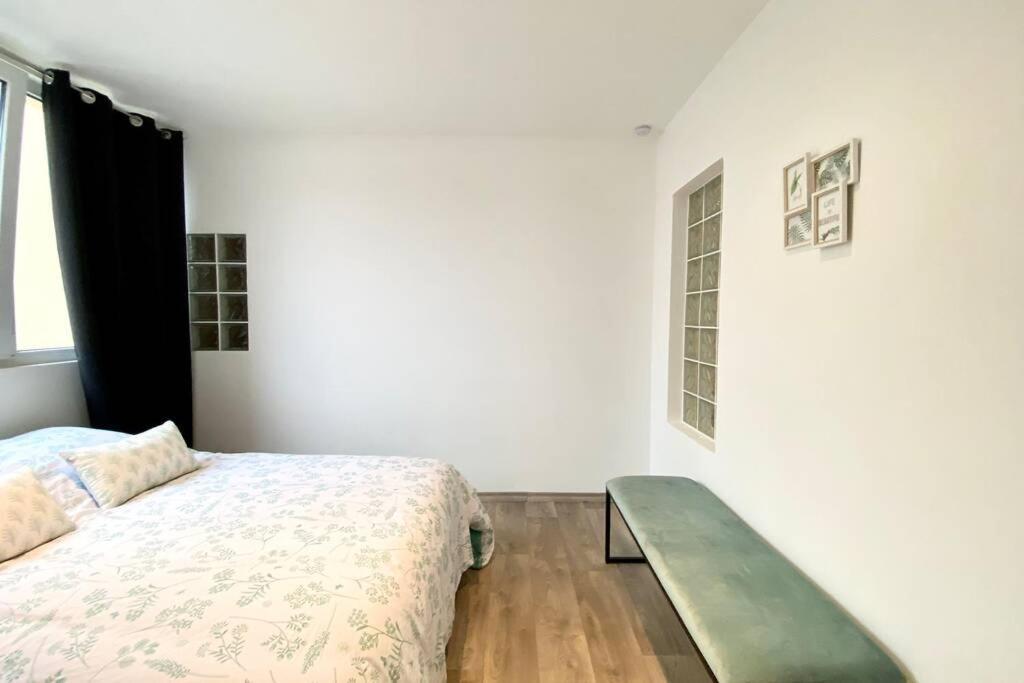 Le Luxueux Et Spacieux Apartment Beauvais Exterior foto